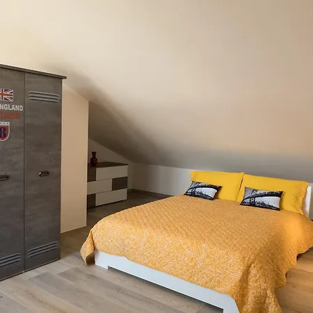 Dei Cedri Attic Apartament *